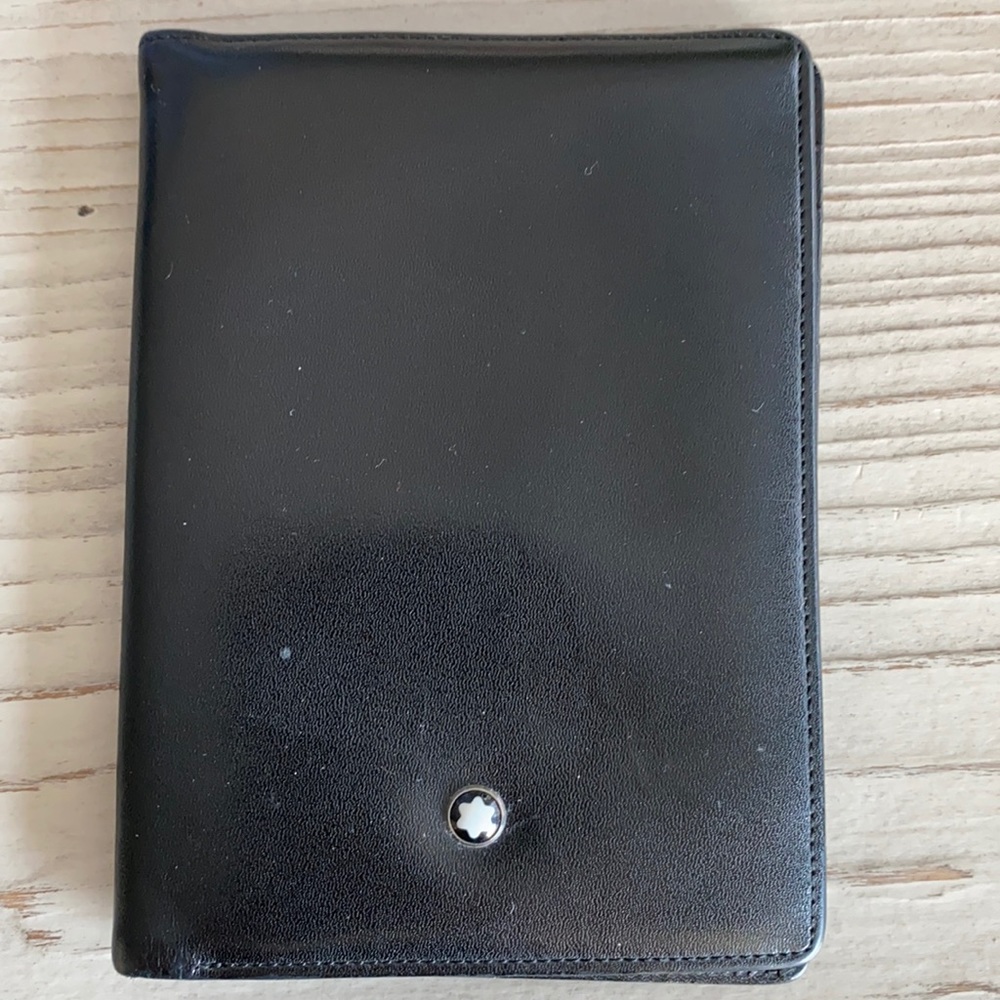 Mont Blanc men’s bifold wallet